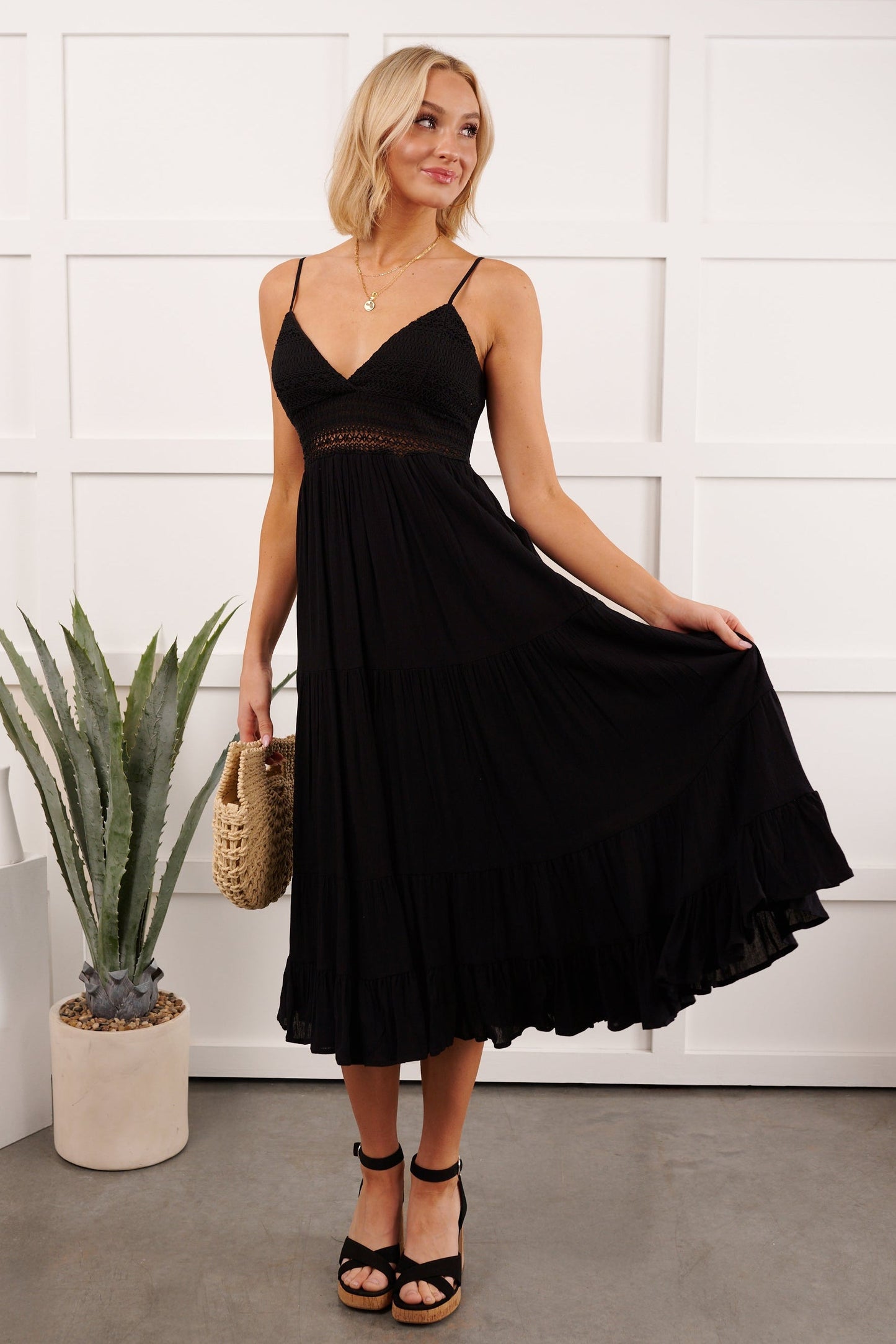 Soft Twirl Tiered Crochet Bodice Midi Dress (Black)